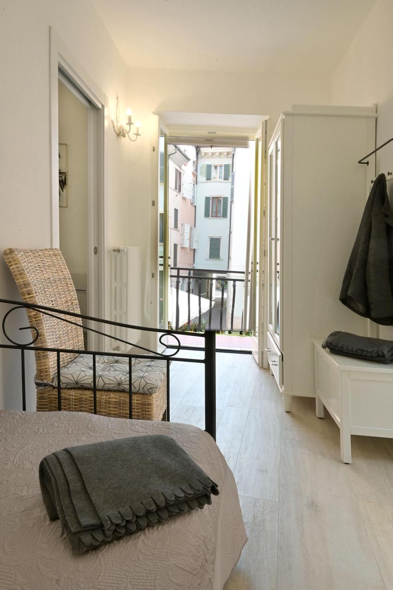 Cavour apartments Salò Extérieur photo